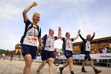 Jan! Foundation steunt groep Alpe d’HuZes